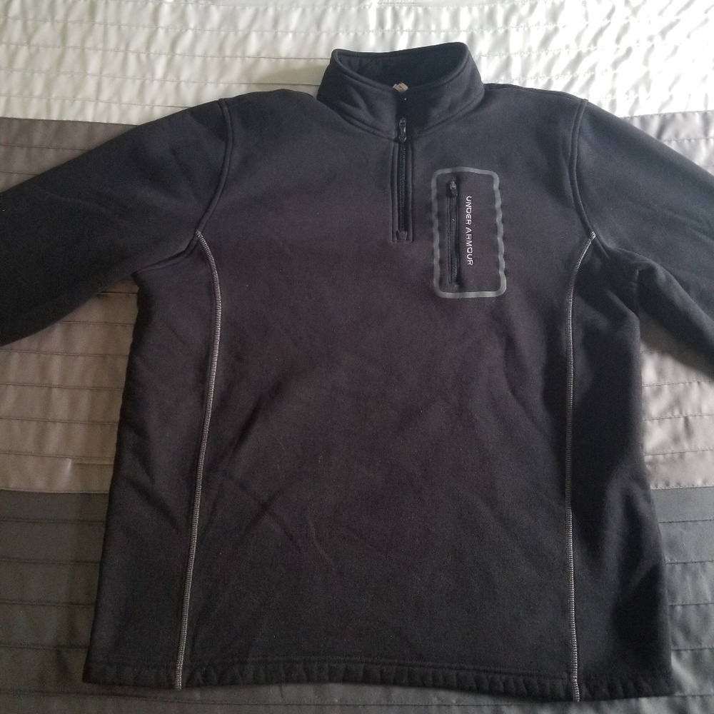 Under Armour Sweatshirt